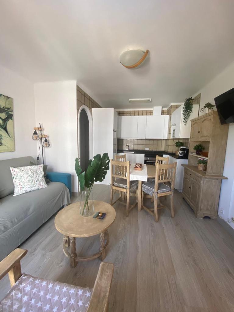 Rotonda Apartaments فيلانيتكس المظهر الخارجي الصورة